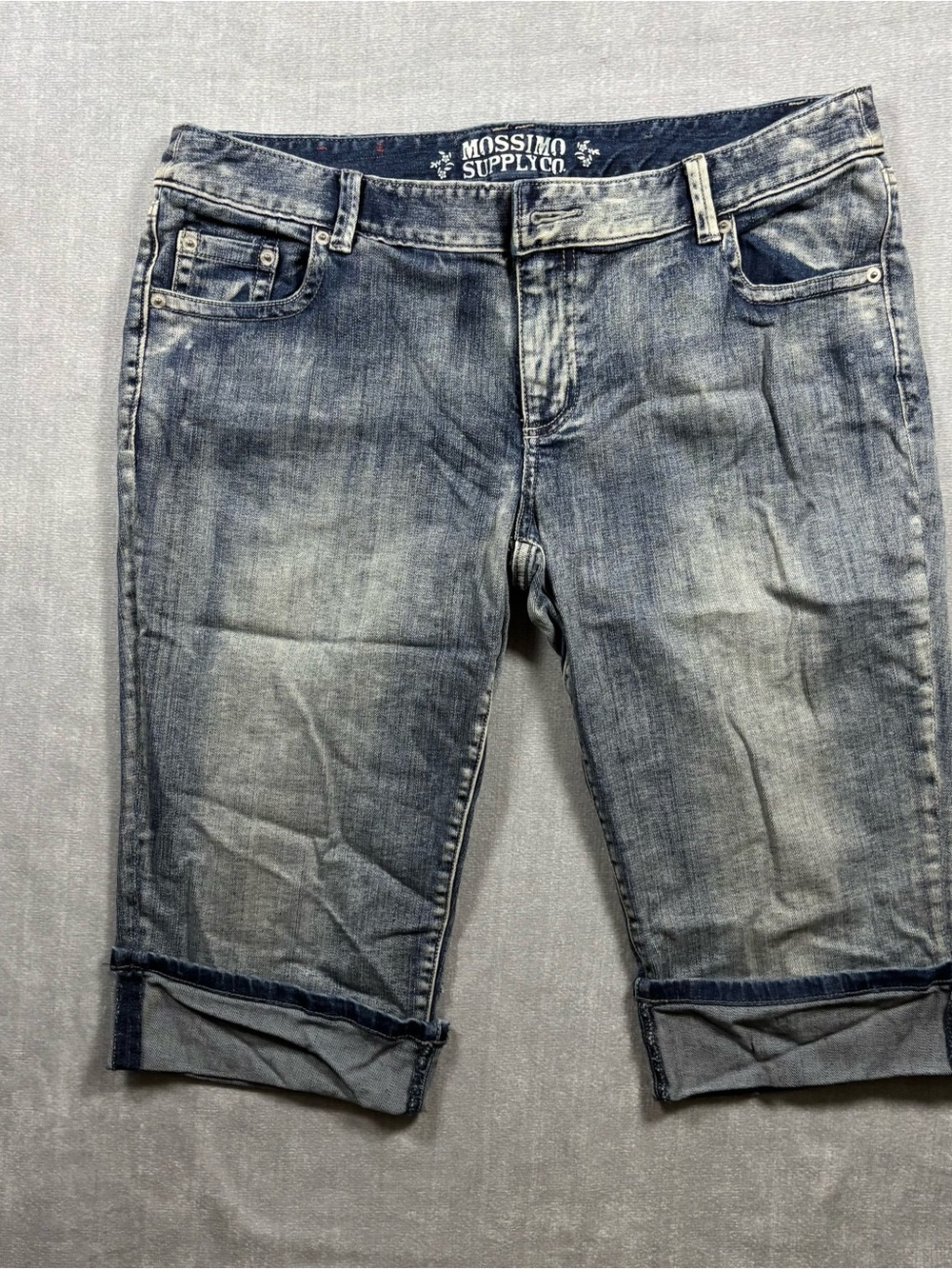 Mossimo Supply Co. Women’s Light Wash Denim Knee-Length Shorts